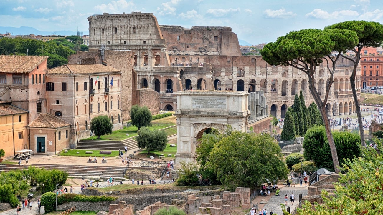 Roman-Forum-colosseum